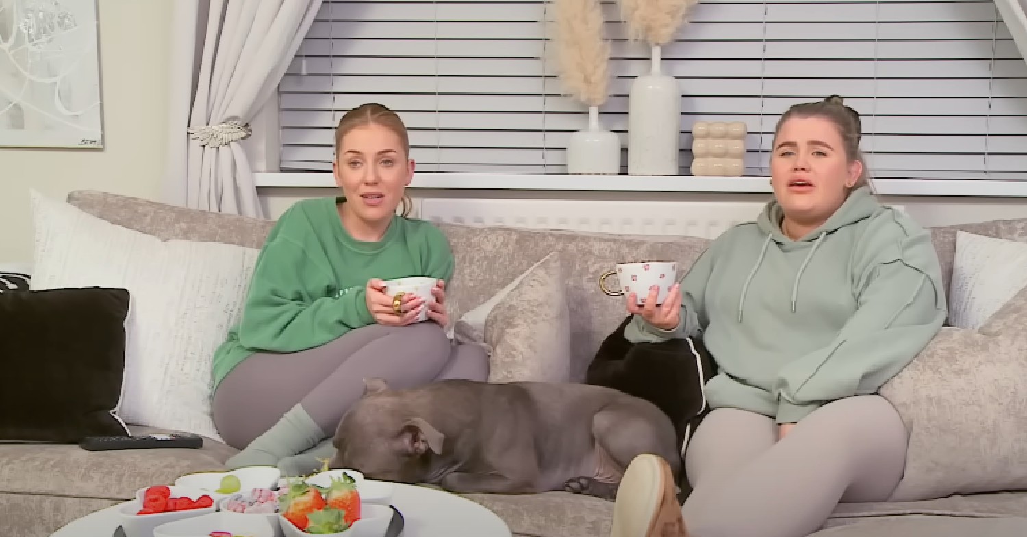 Georgia and Abbie on Gogglebox