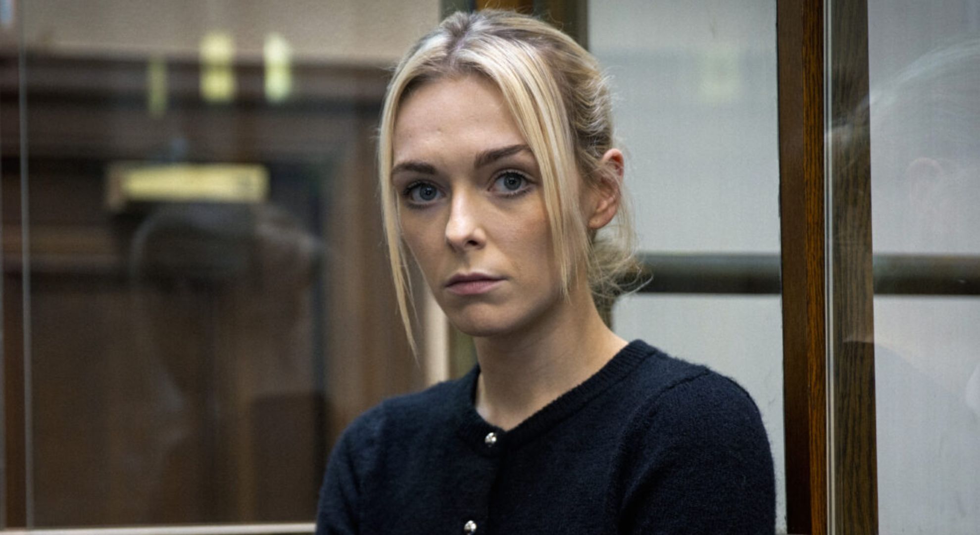 Lauren on the stand on Coronation Street (Credit: ITV/Composite: ED!)