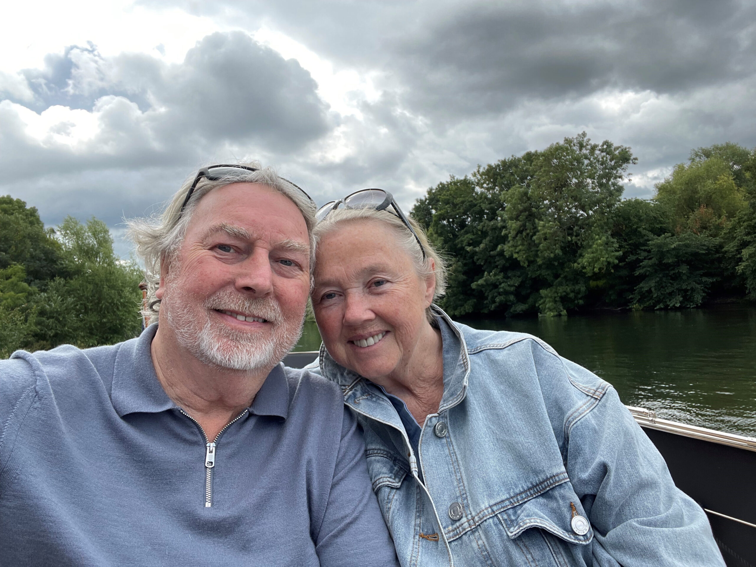 Steve Sheen and Pauline Quirke looking front