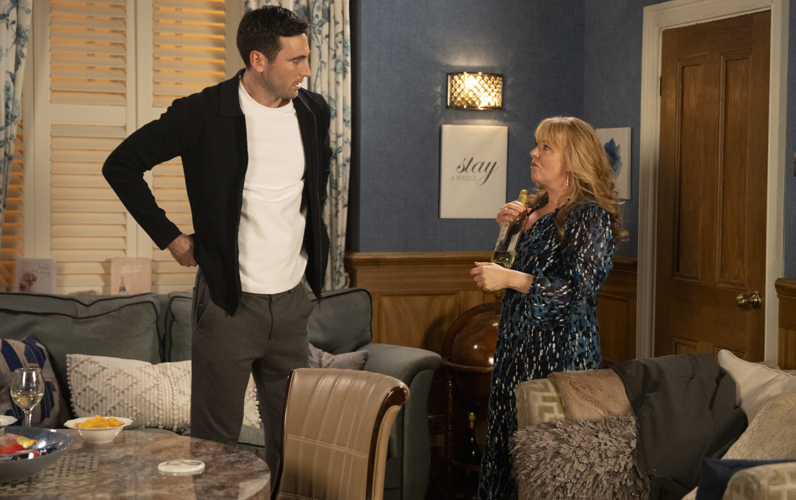 Jenny talking to Kit on Corrie