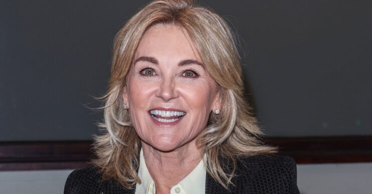 Anthea Turner looking front
