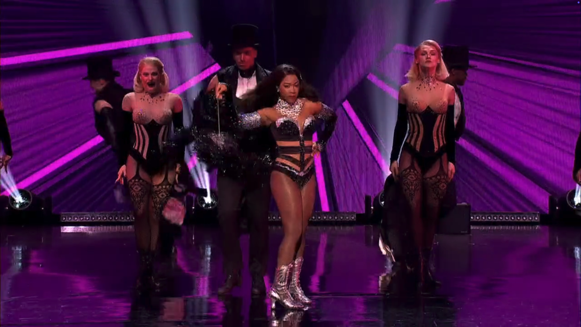 Dancers from Moulin Rouge performing on Dancing On Ice