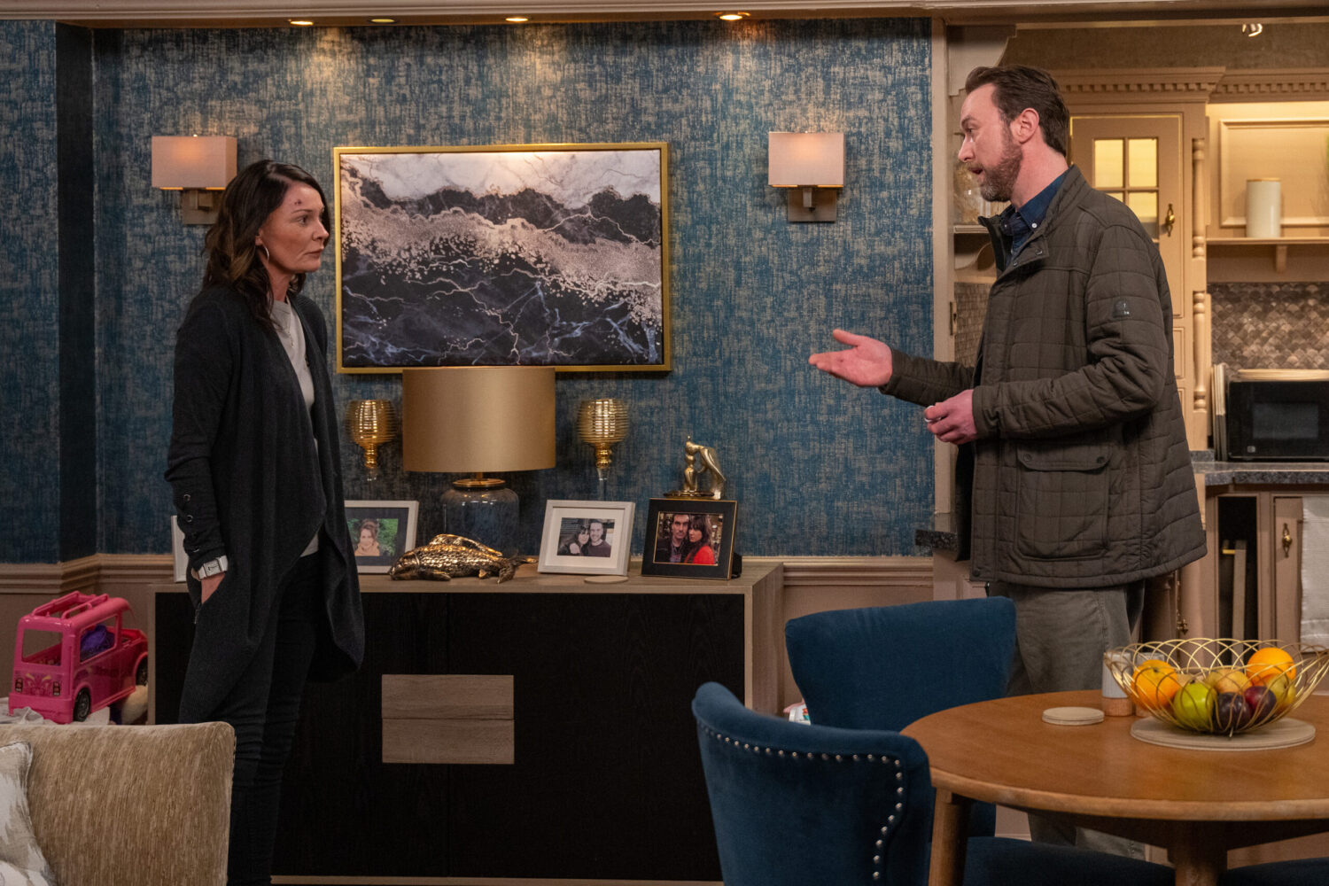 Chas and Liam arguing