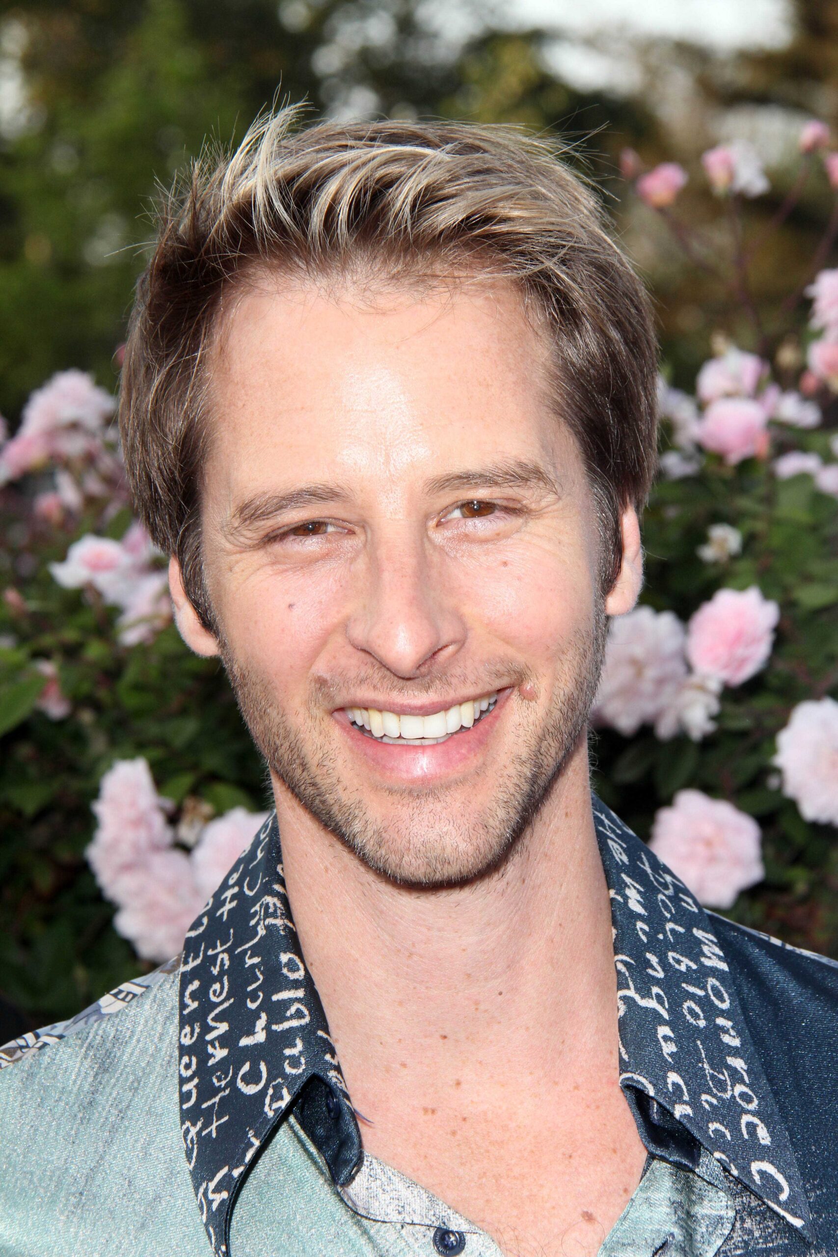 Chesney Hawkes smiling