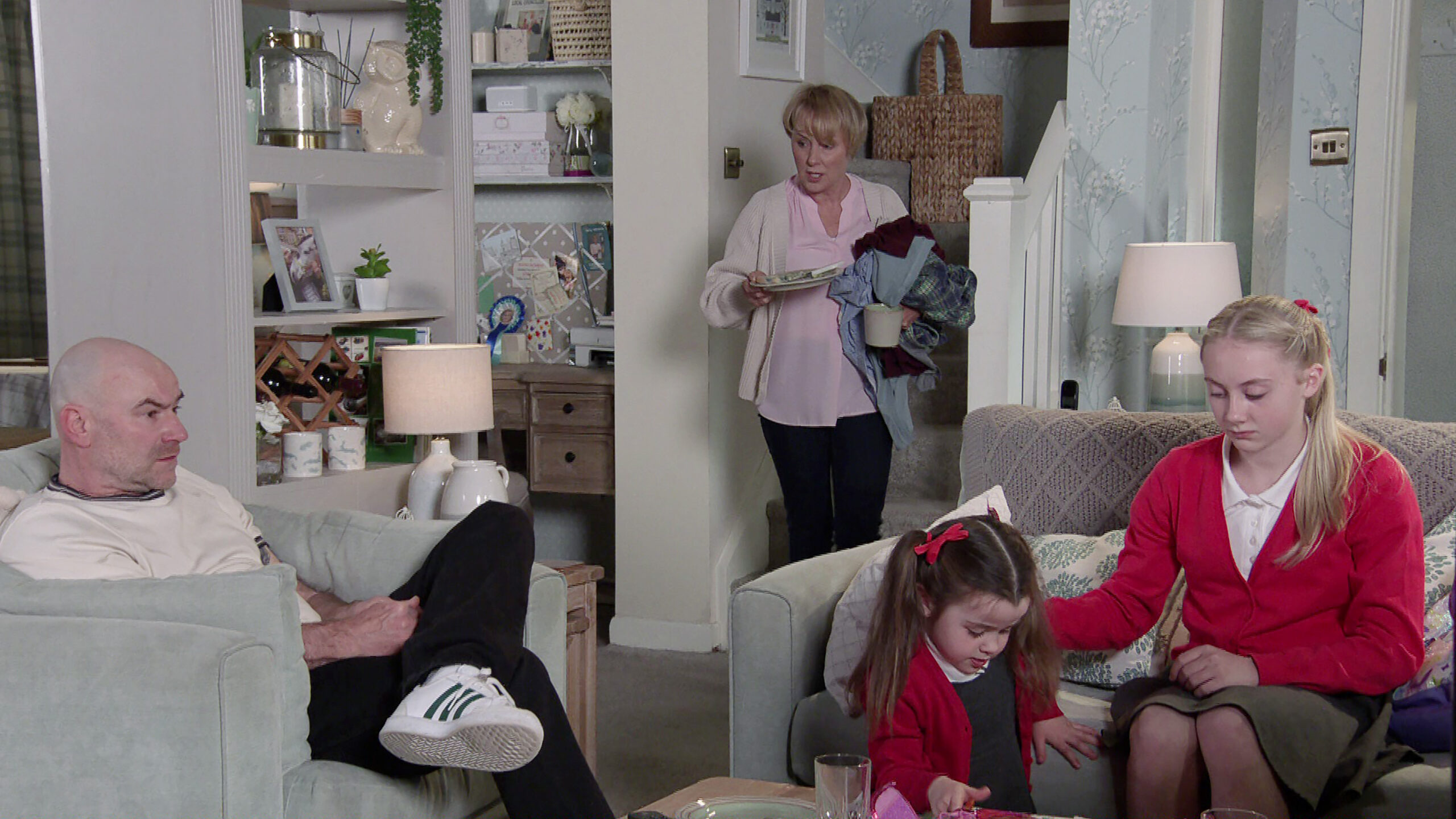 Sally and Tim looking after Lou's kids