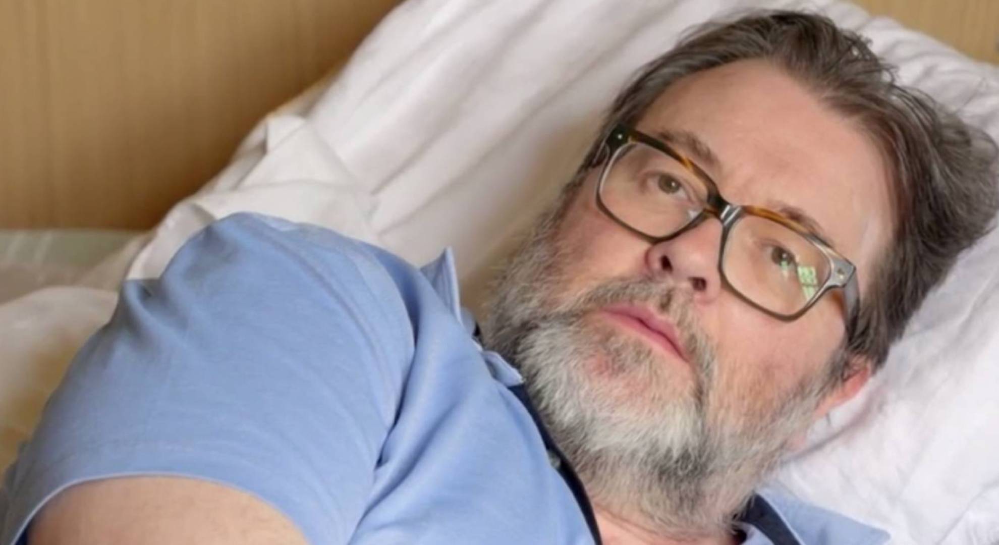 Derek Draper in bed