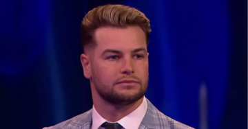 Tipping Point fans distracted by Chris Hughes’ ‘hideous’ fashion choice