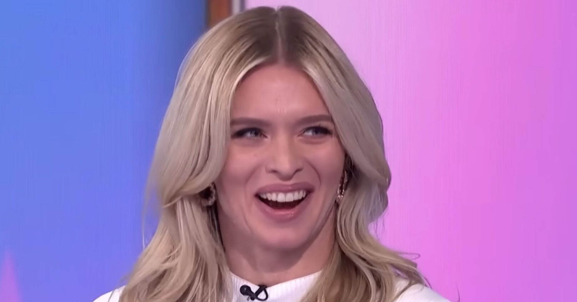 Nadiya smiling
