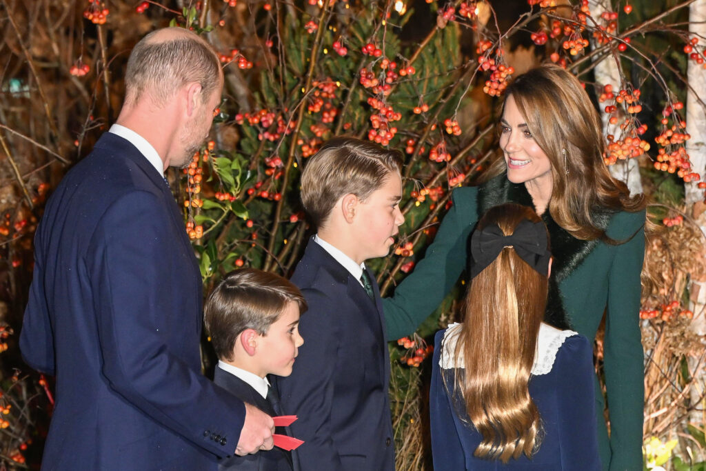 Prince William, Kate Middleton and their children at Christmas carol service