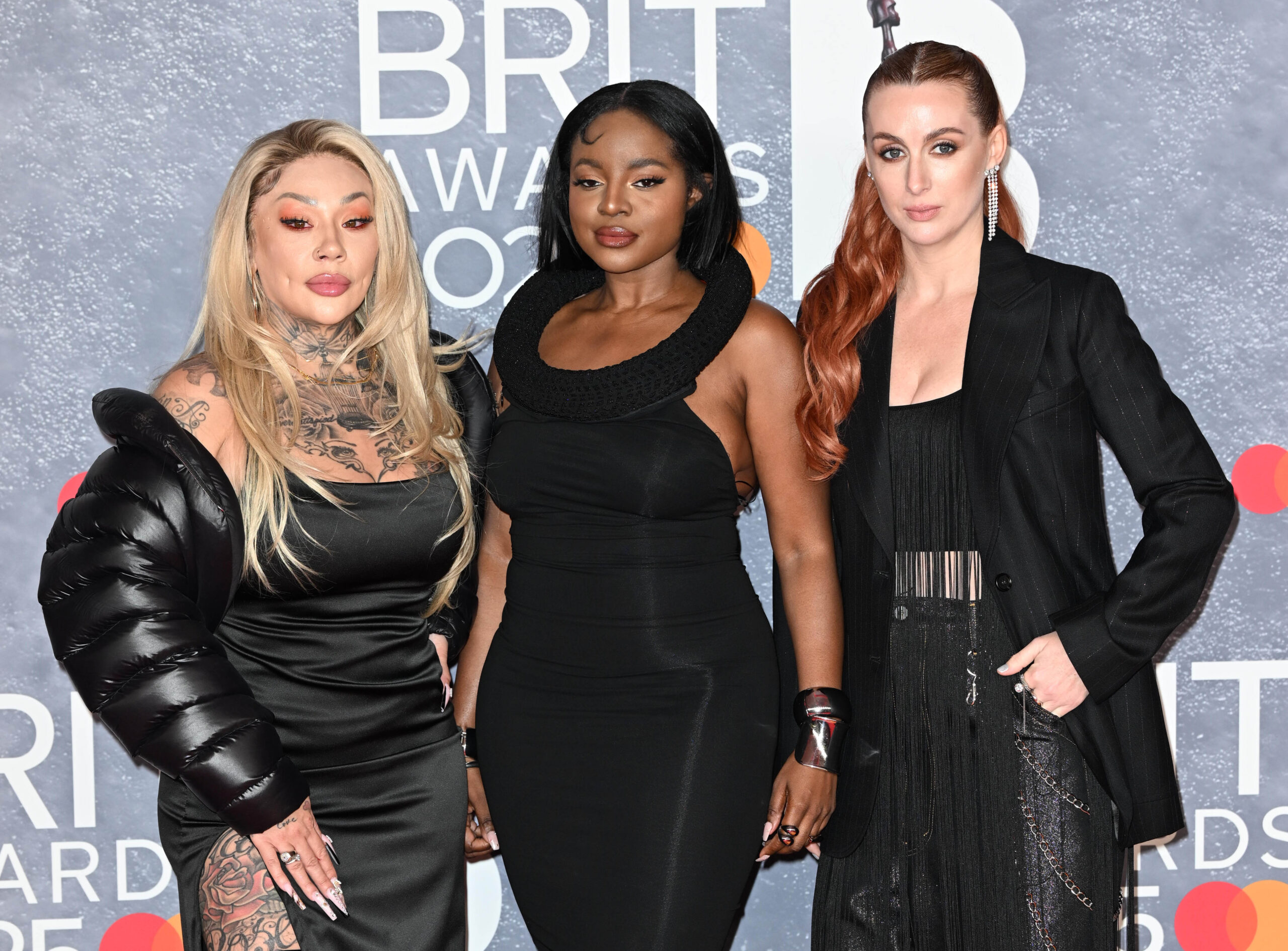 Sugababes posing