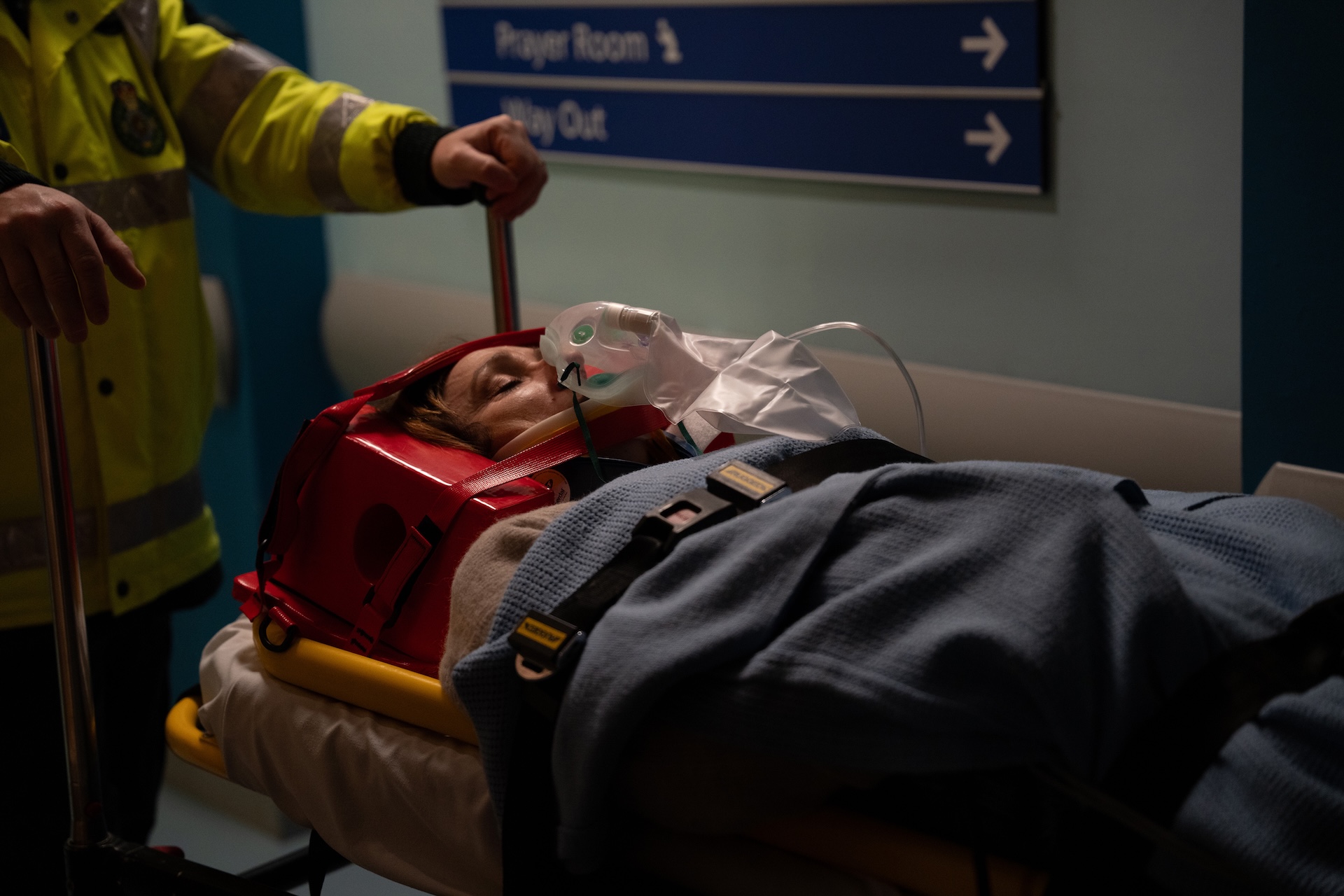 Unconscious Laurel is taken to hospital
