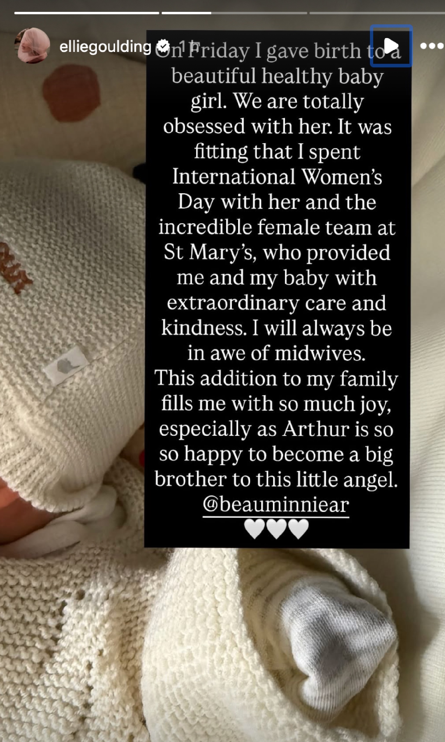 Ellie Goulding gives birth