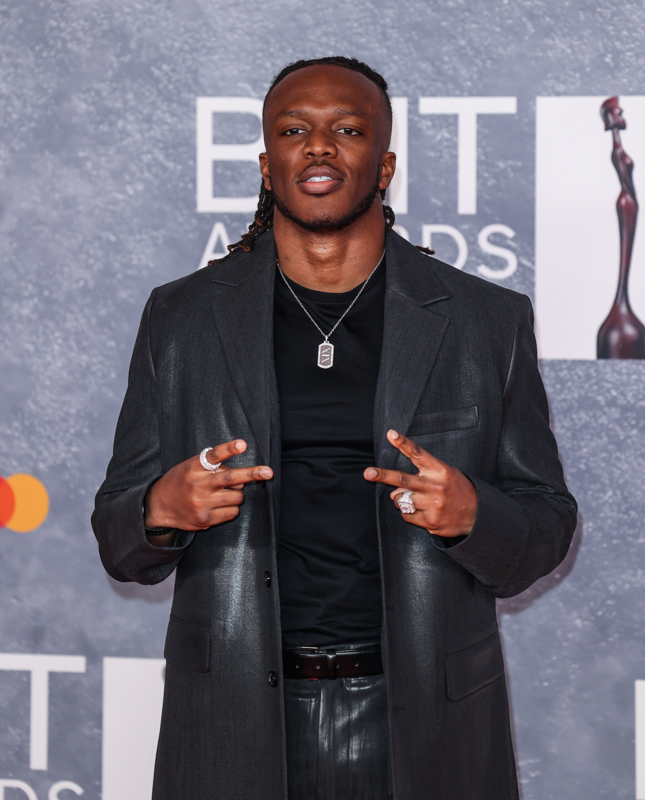 KSI on the red carpet