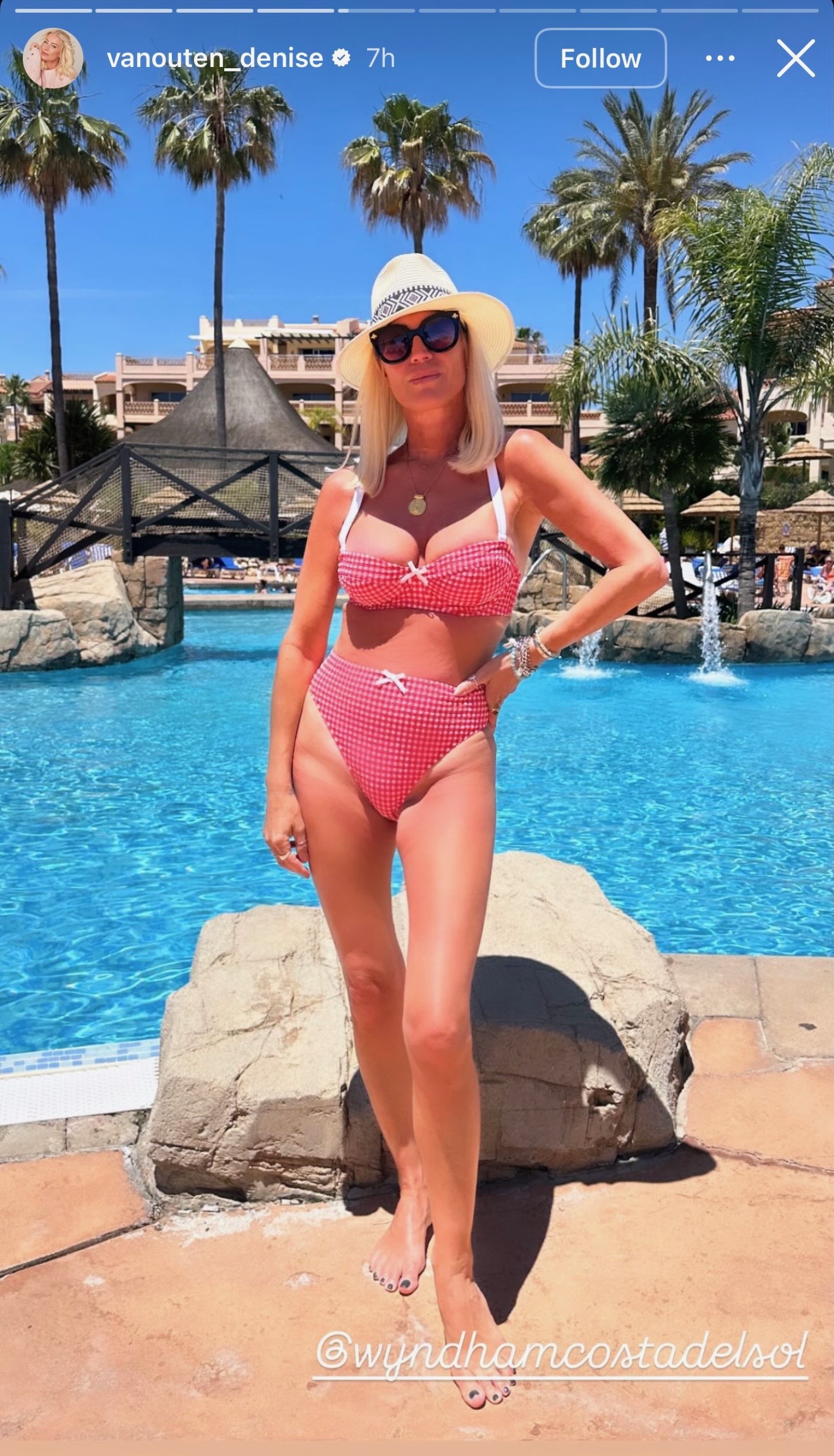 Denise Van Outen in bikini