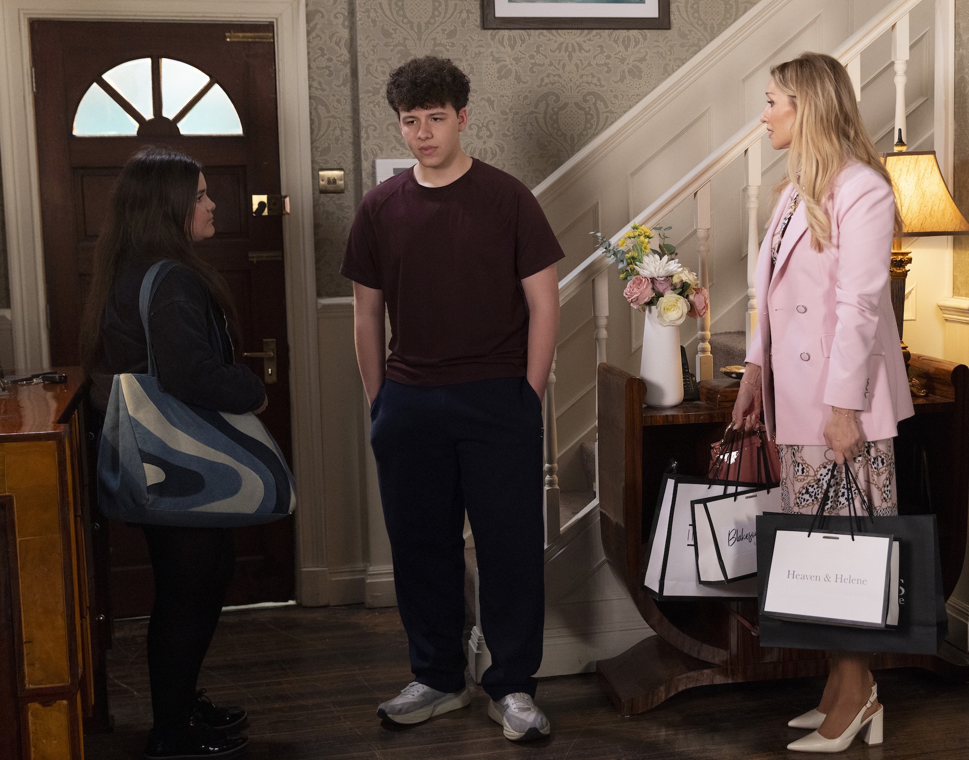 Will, Eva and Hope talking in Coronation Street