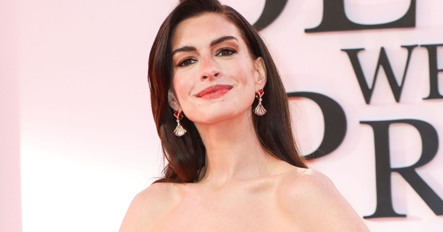 Anne Hathaway smiling