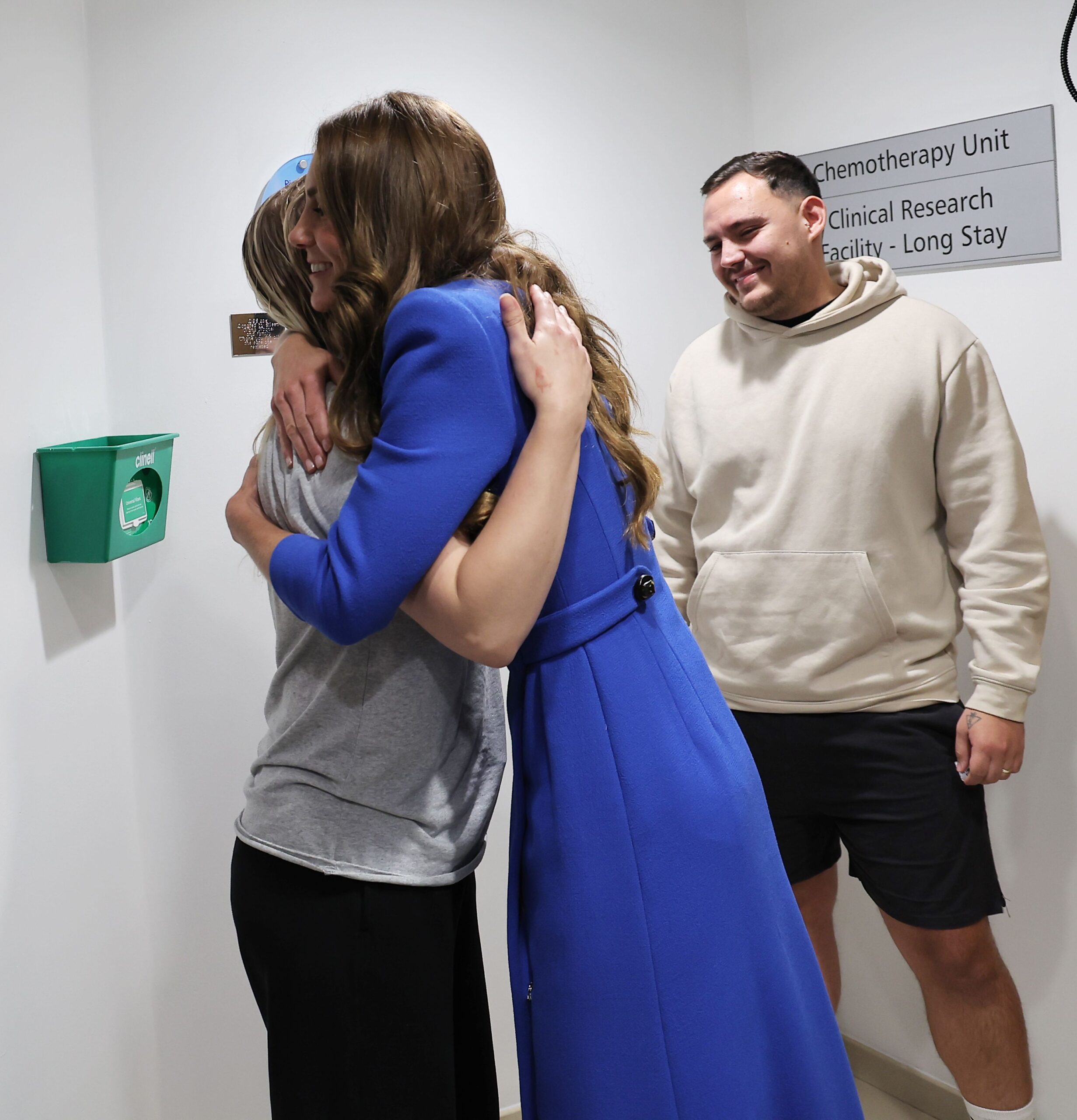 Princess Kate embracing patient Claire during a cancer treatment centre visit