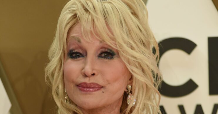 Dolly Parton looking in front