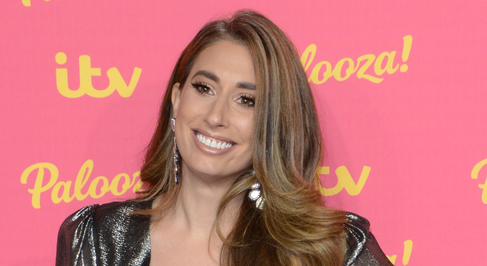 Stacey Solomon stuns in swimsuit on holiday with sister Jemma
