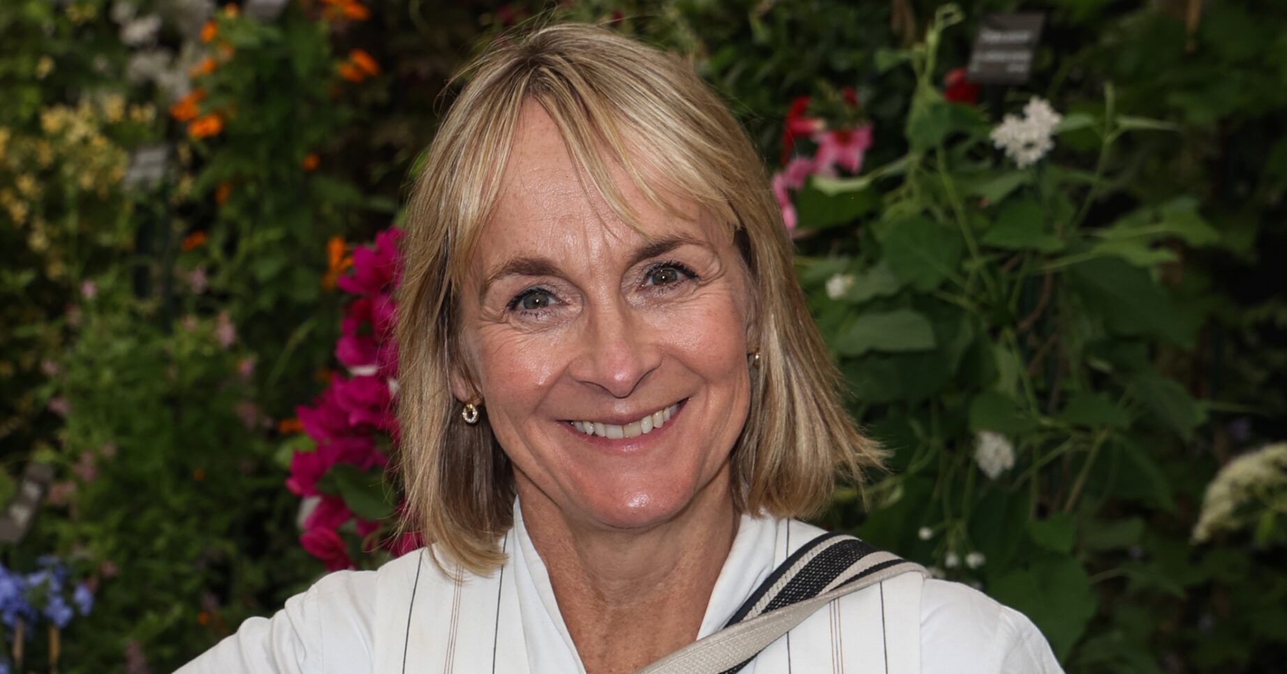 Louise Minchin smiling at Chelsea Flower Show