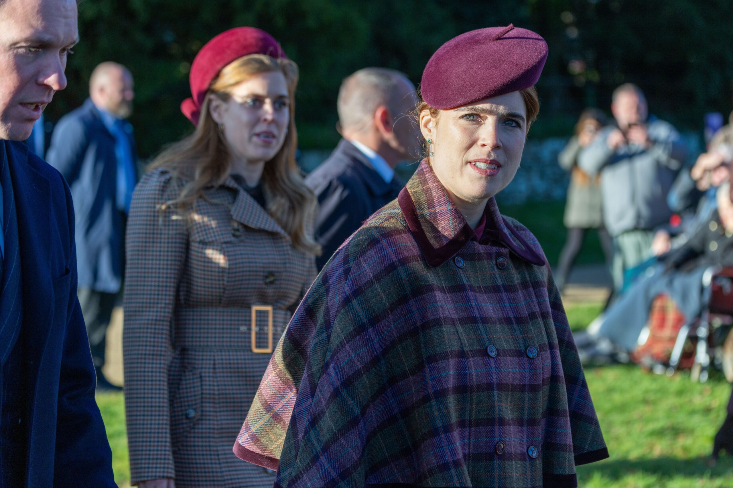 Princesses Beatrice and Eugenie at Christmas walkabout