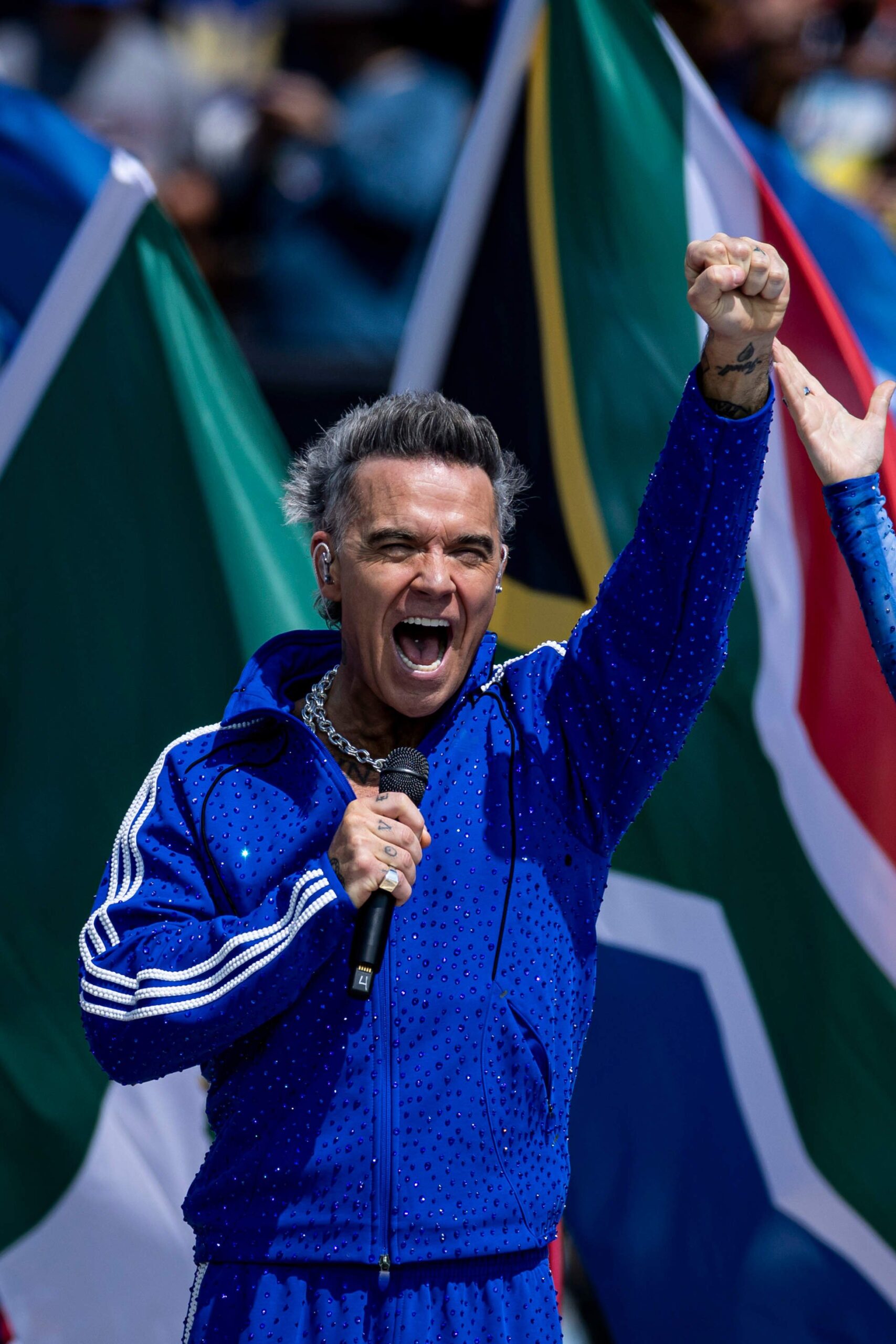 Robbie Williams singing at Argentina vs Spain - 2026 FIFA World Cup Final. New York New Jersey Stadium, East Rutherford, New Jersey