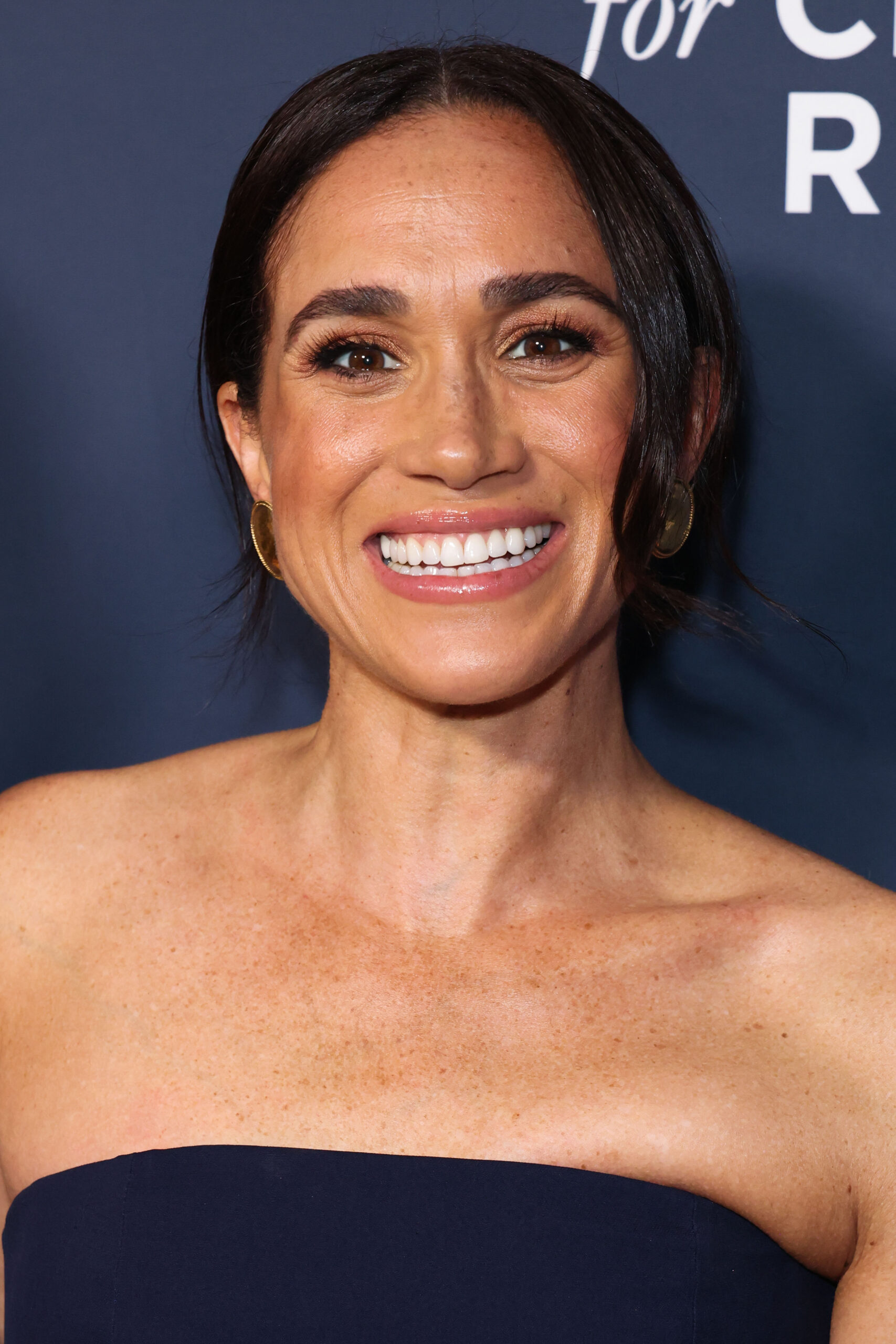 Meghan Markle smiling at The Alliance for Children's Rights 34th Annual Champions For Children Gala