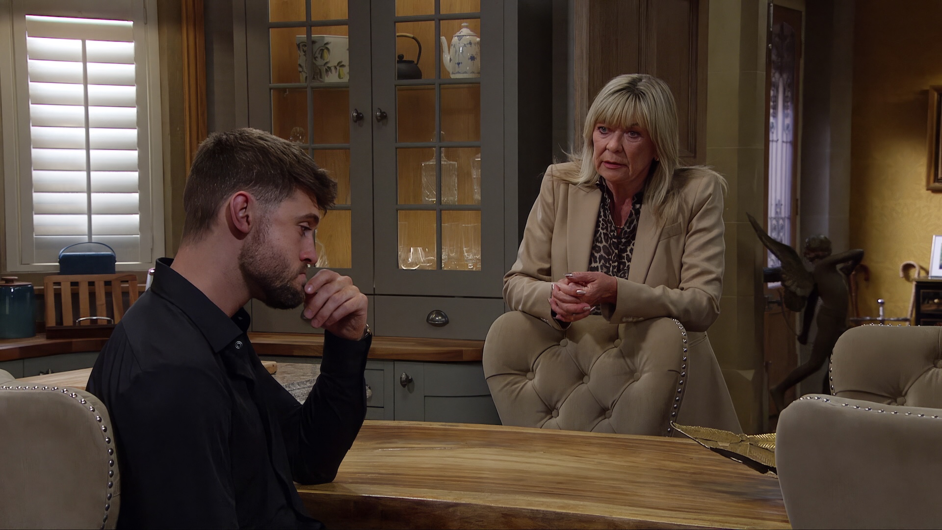 Joe's latest decision devastates Kim (Credit: ITV)