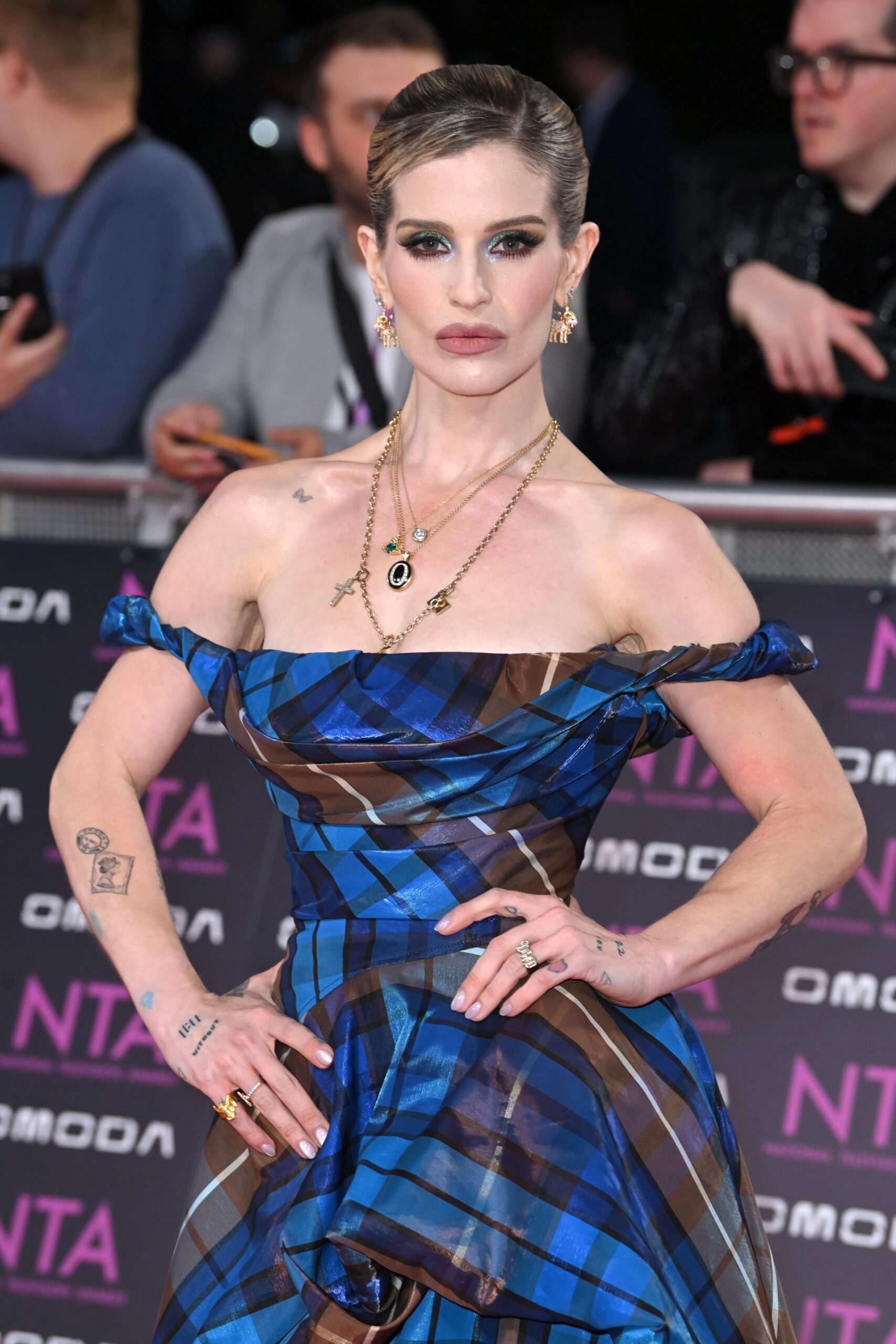 Kelly Osbourne on the NTAs red carpet 