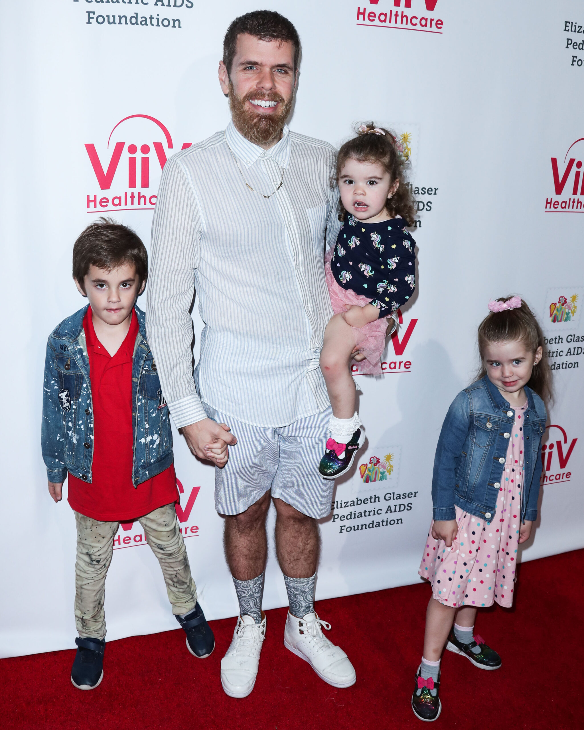 Perez Hilton and his children