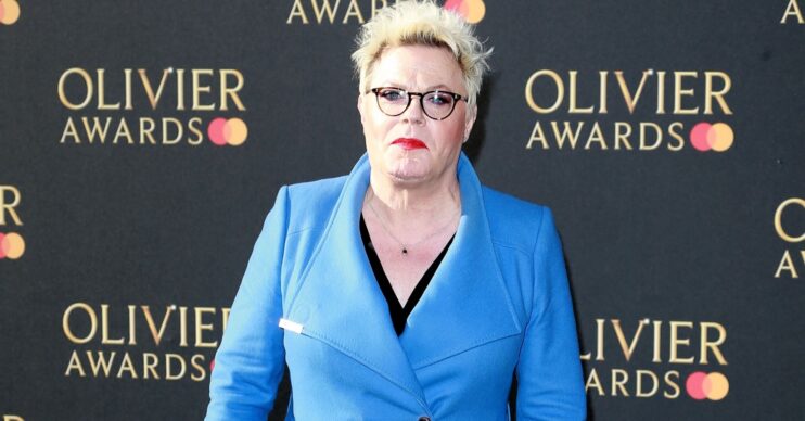 Suzy Eddie Izzard on the red carpet