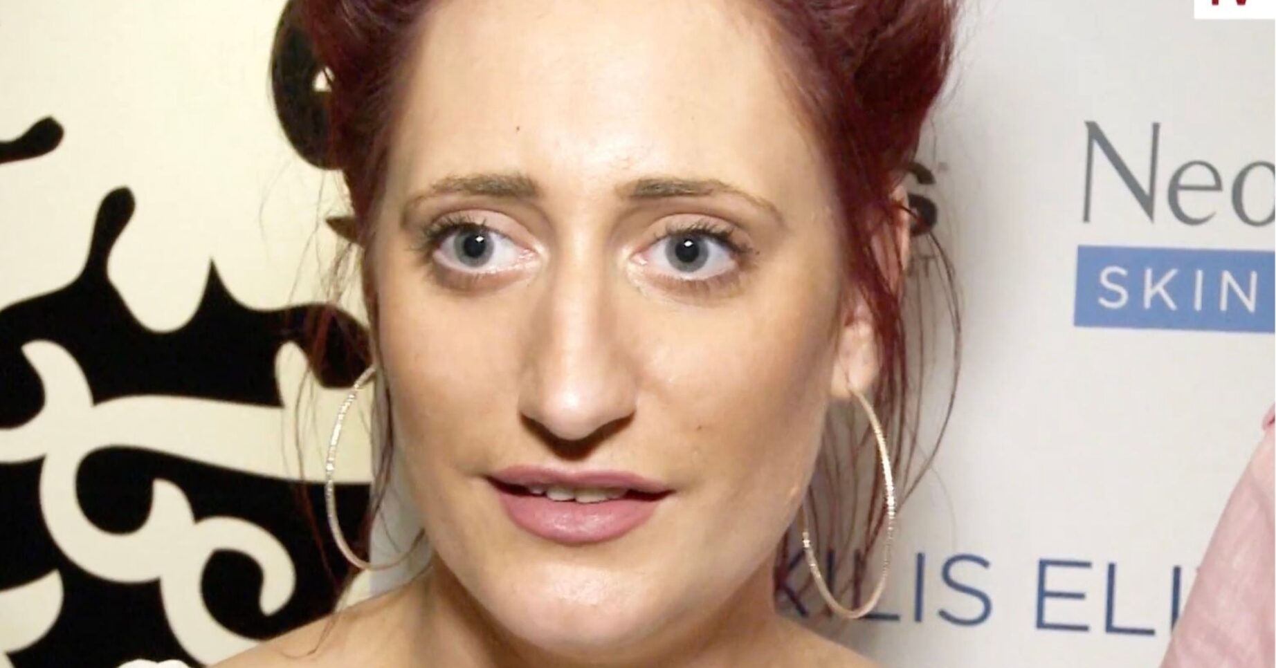 Lauren Socha smiling