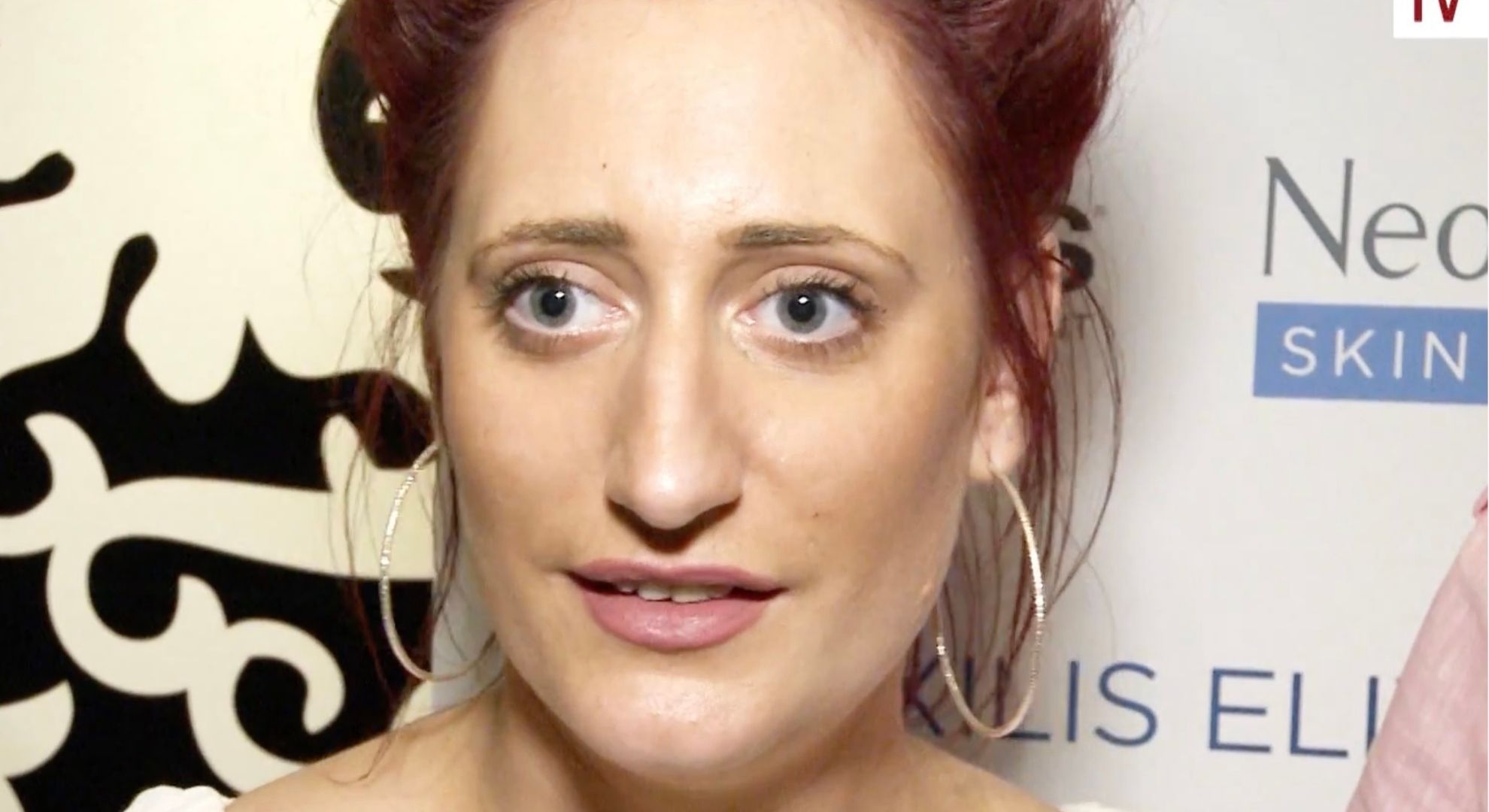 Lauren Socha smiling