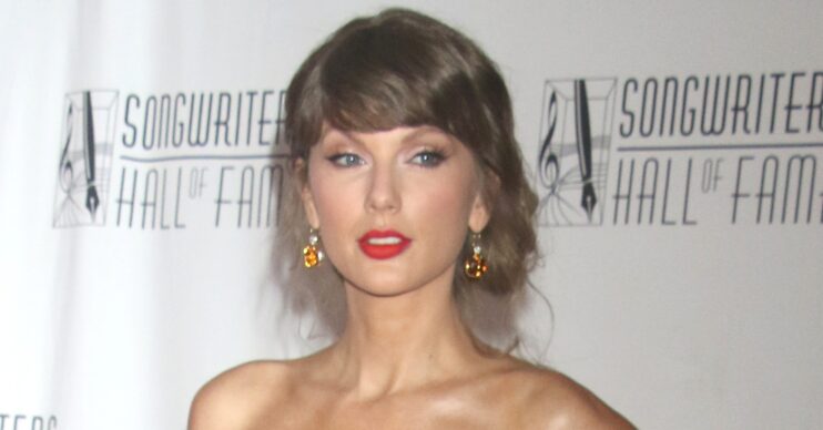 Taylor Swift at event