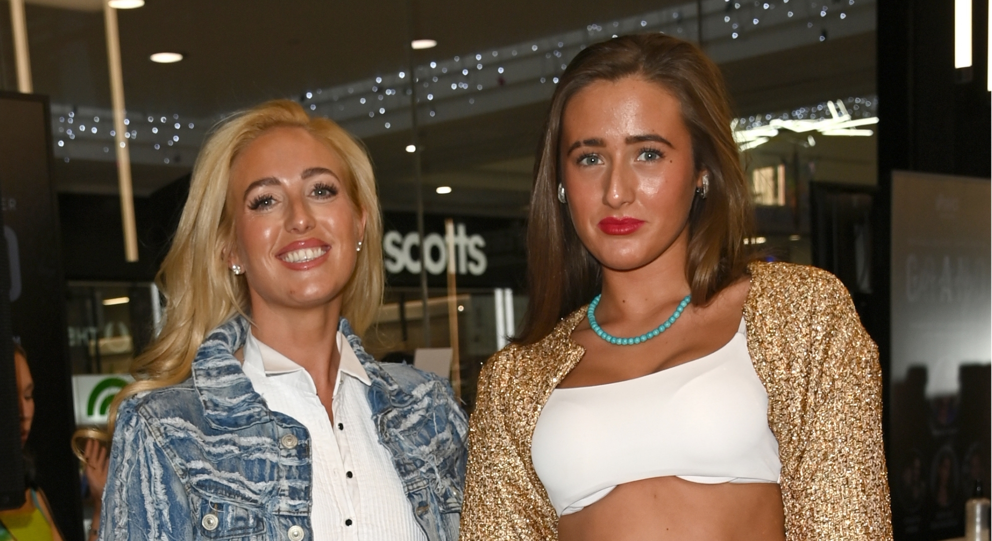 Venezuela Fury fans insist she’s ‘spit of her mum’ Paris in new photos with husband Noah