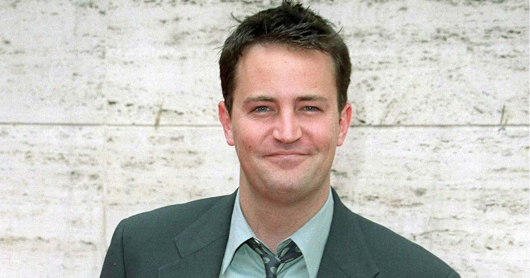 Matthew Perry smiling