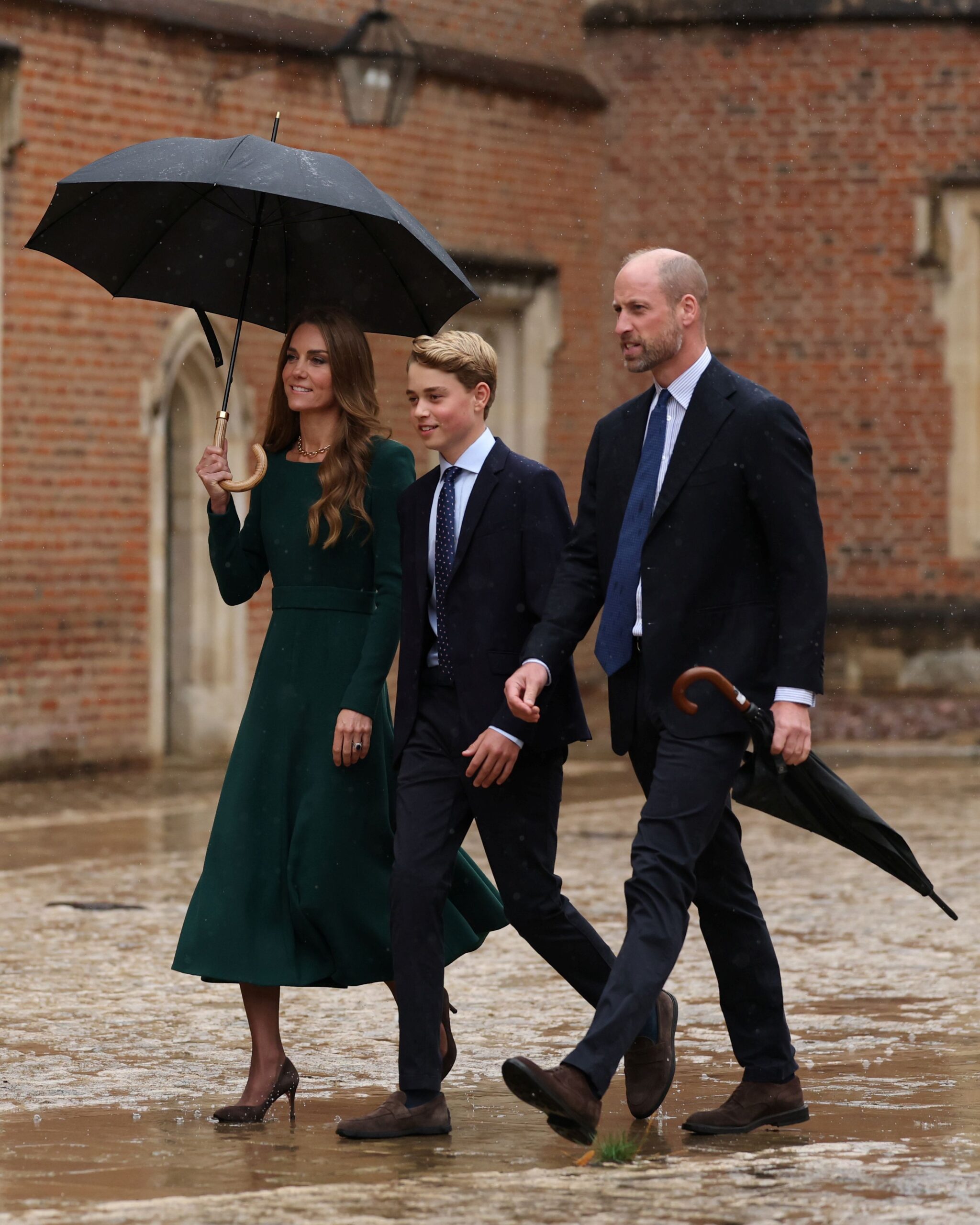 Prince George arriving at Eton College with mum Kate and dad William