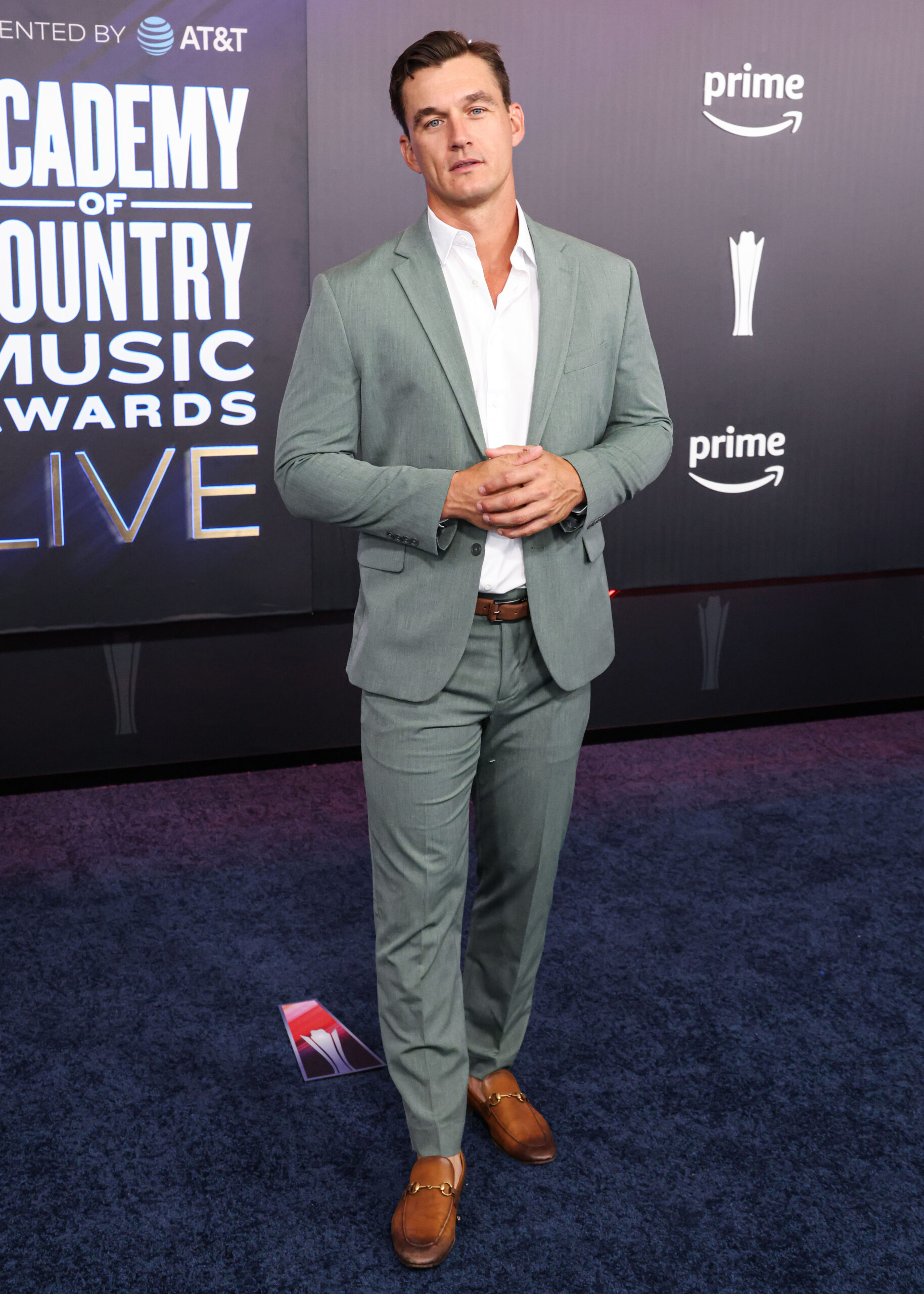 Tyler Cameron at an event 