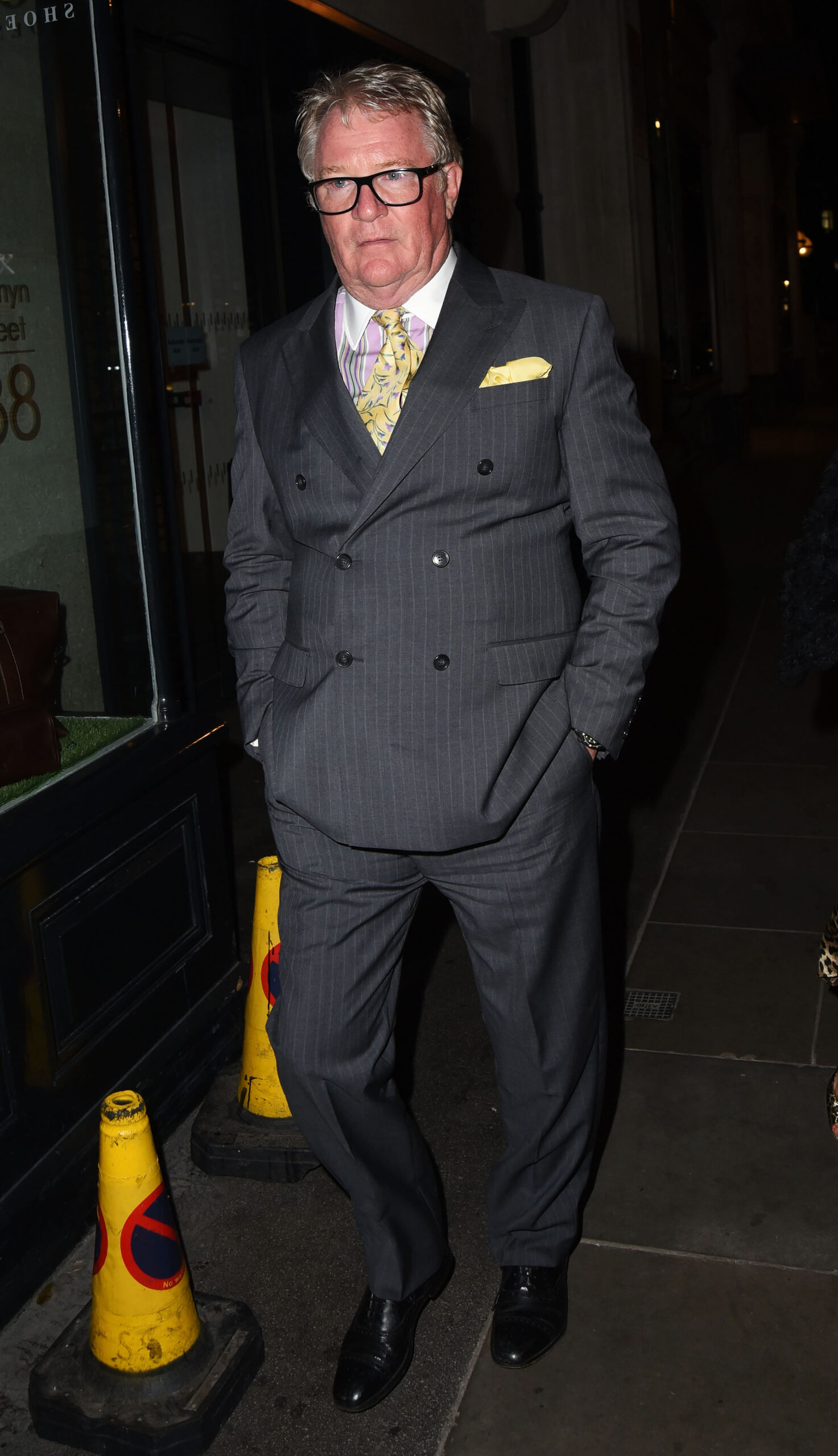 Jim Davidson walking