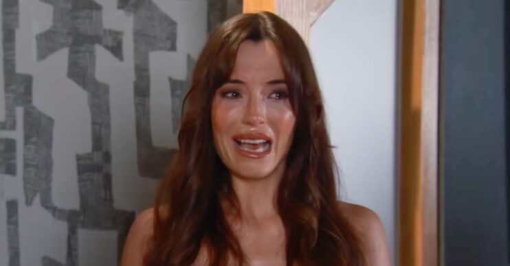 Jodie crying in Coronation Street (Credit: ITV)