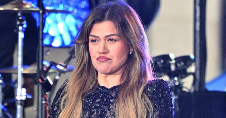 Kelly Clarkson on stage