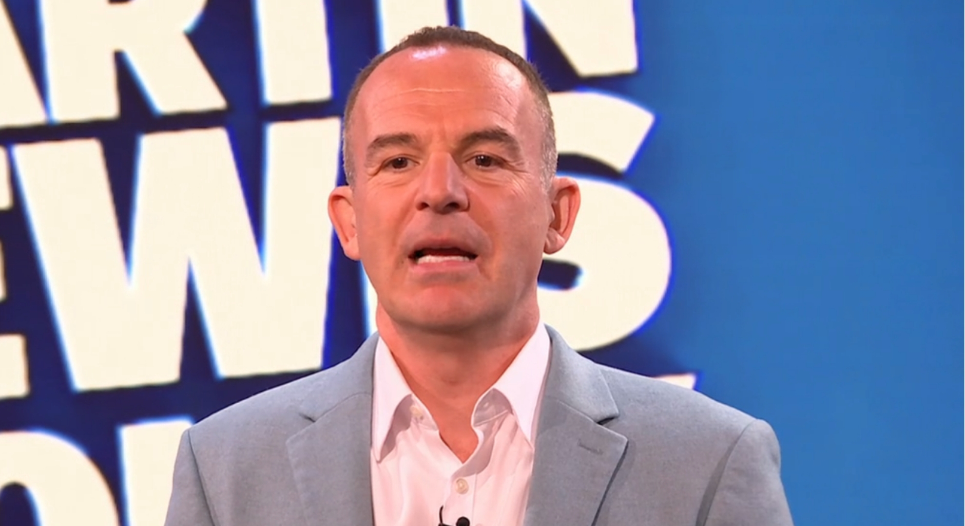 Security helps Martin Lewis after backstage mishap at Money Show Live