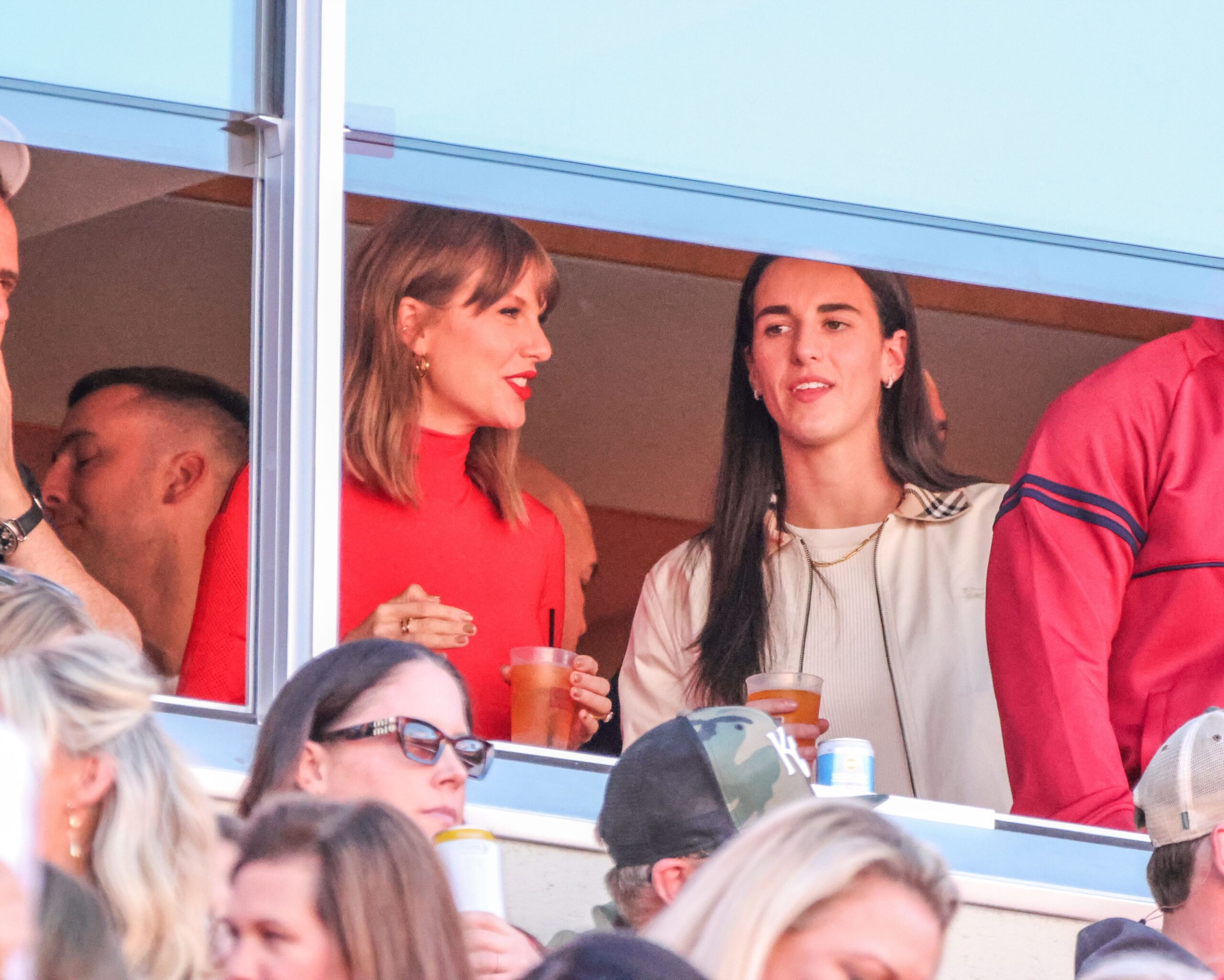 Taylor Swift at the NFL Chargers Vs Chiefs, Kansas City, USA - 18 Oct 2026