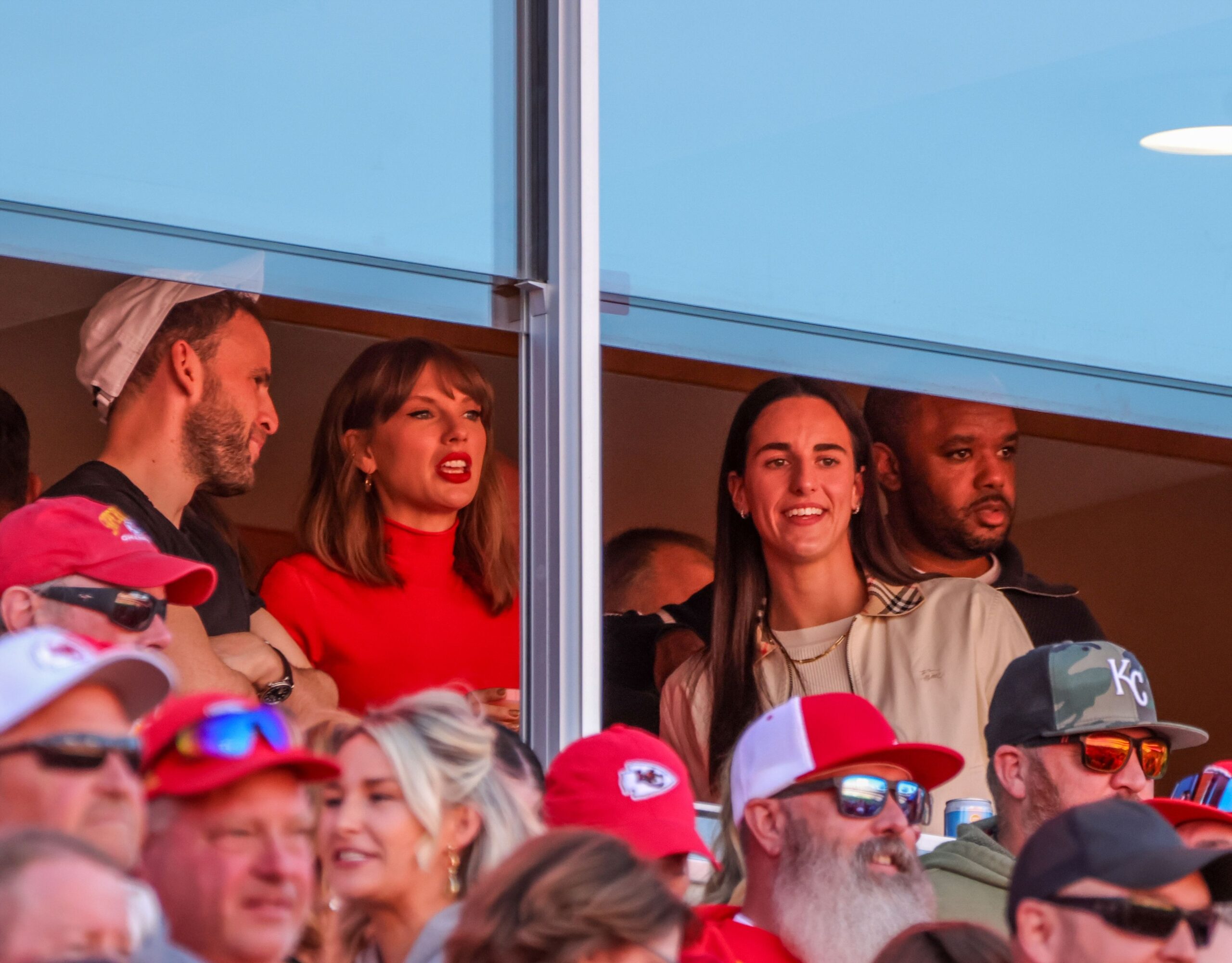 Taylor Swift at NFL Chargers Vs Chiefs, Kansas City, USA - 18 Oct 2026